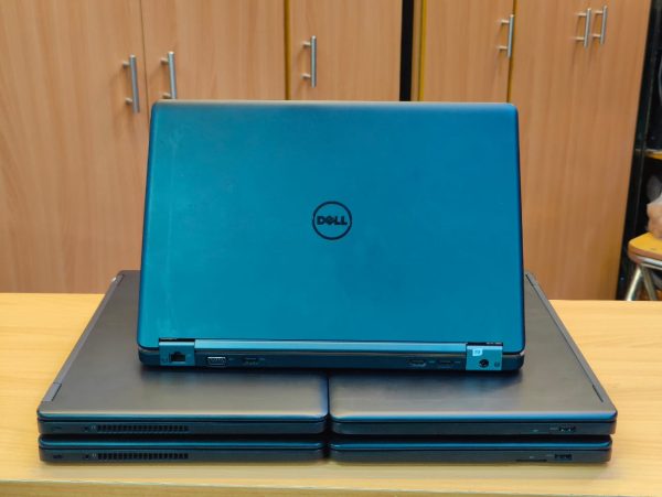Dell Latitude 5450 - Image 2